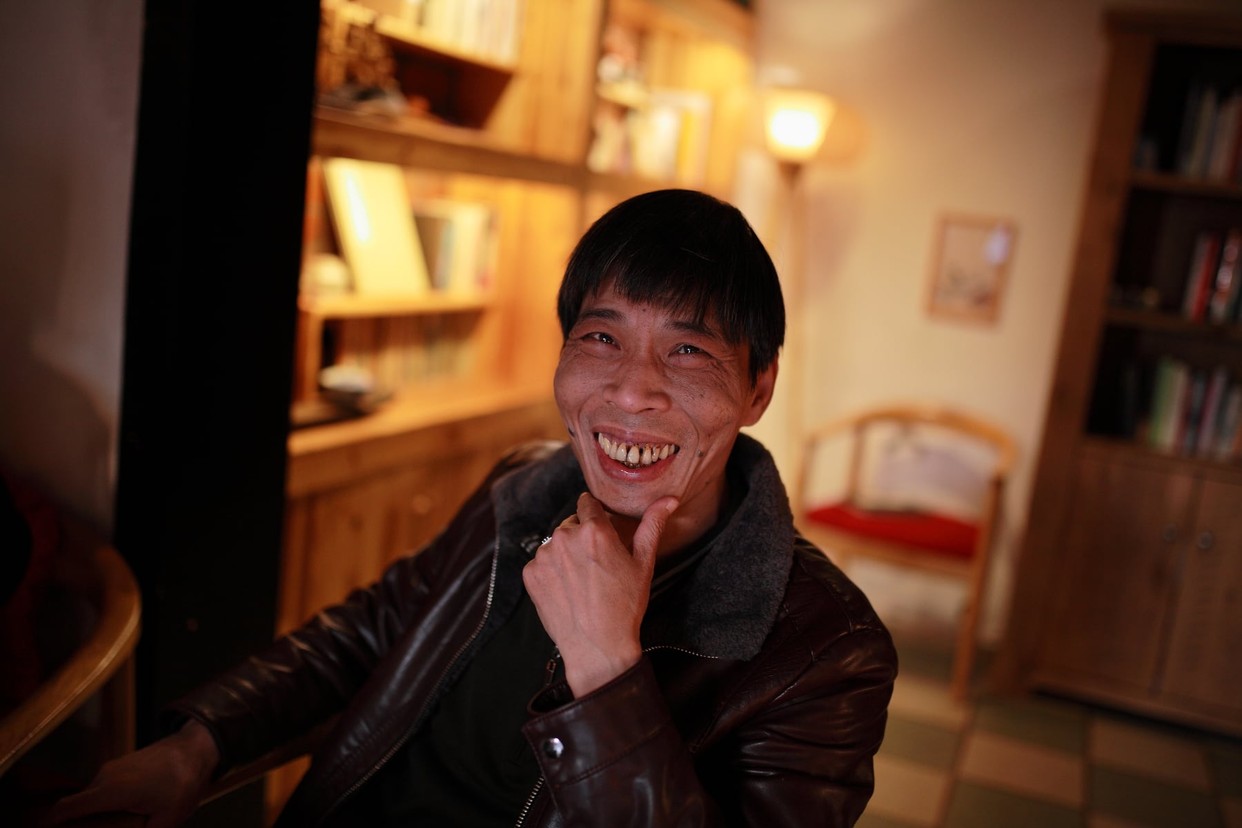 黄秋苇