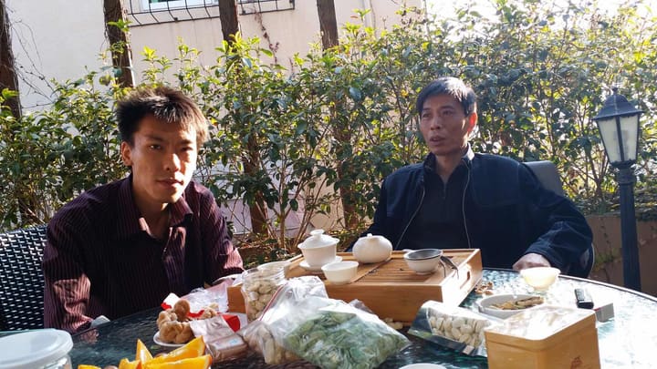 与亲人